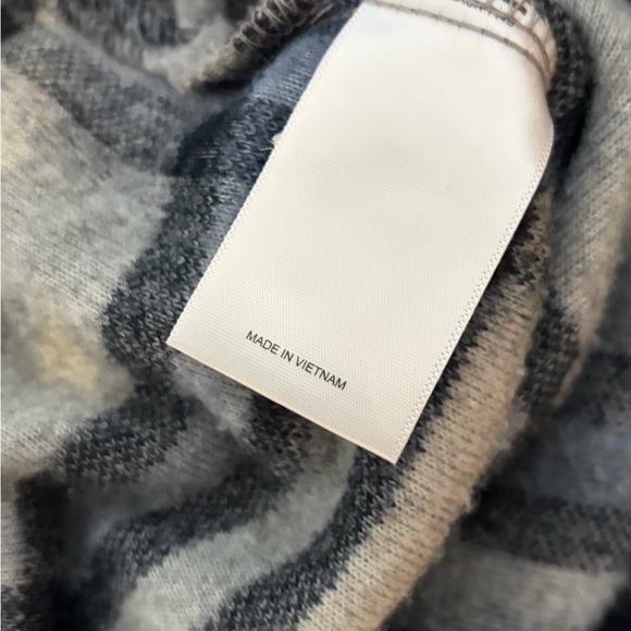 Express Men's Black and Gray Plaid Shirt Jacket - Picture 8 of 9